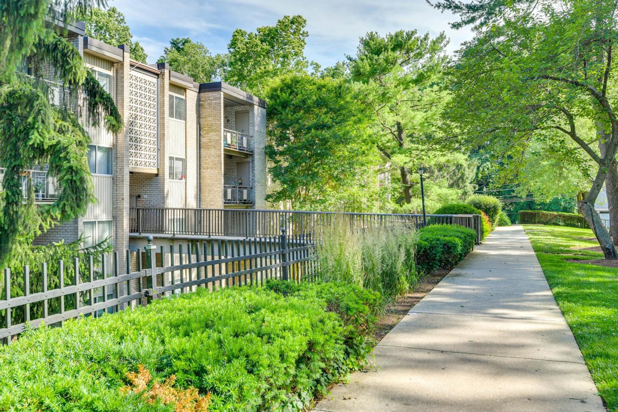 North Bethesda Apartment With Community Pool! Exteriör bild